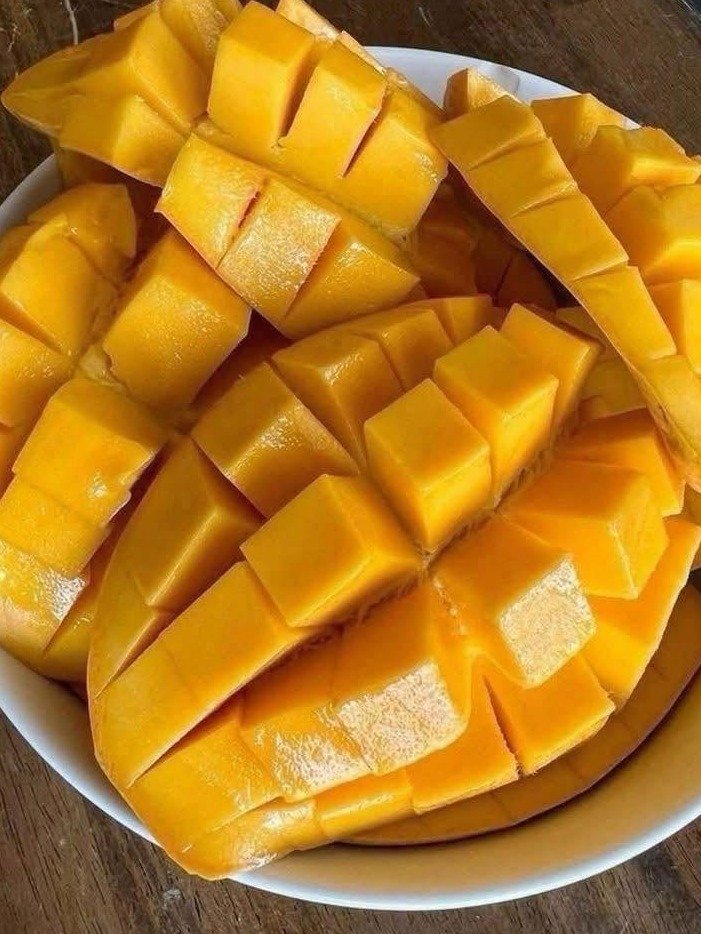 The 4 'Healthy' Fruits You're Eating Daily That Could Be Harming Your Metabolism