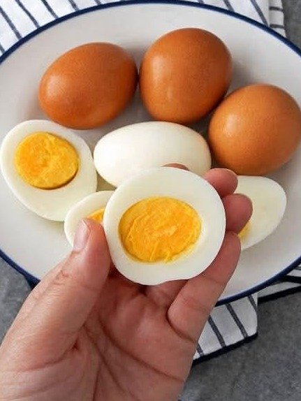 Eating Eggs Every Day? What REALLY Happens to Your Body (The Shocking Truth Revealed!)