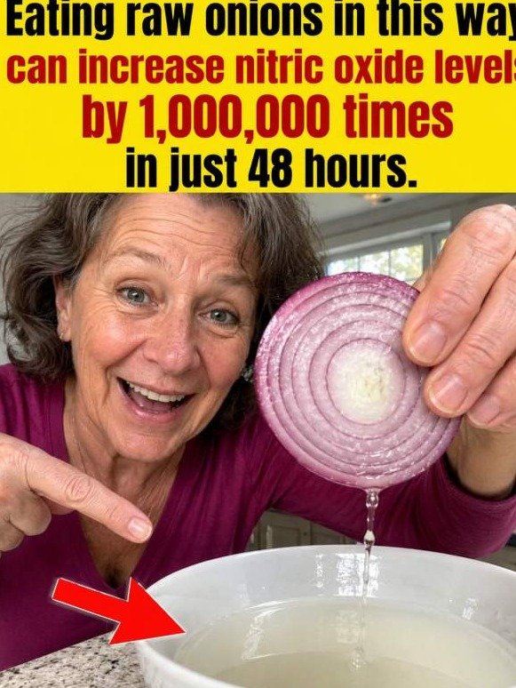 The 2-Minute Raw Onion Trick That Supercharges Your Blood Flow (Doctors Won't Tell You This)